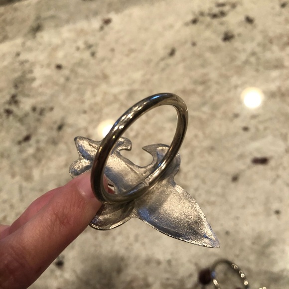 Fleur de lis napkin rings silver - Picture 4 of 4